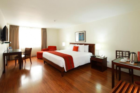 San Agustin Exclusive, Lima